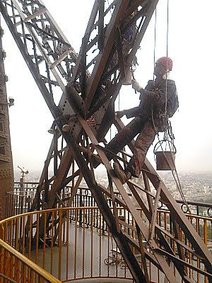 Eiffel Tower painter