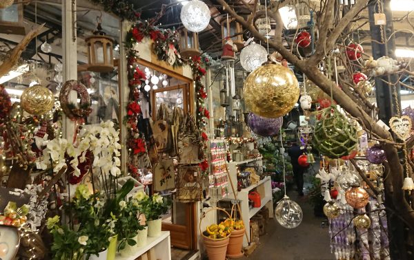 Christmas decorations at the Marché aux Fleurs