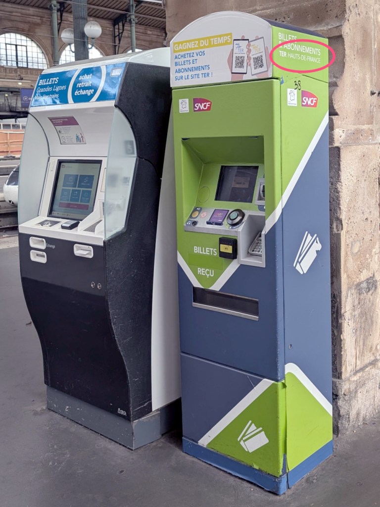 The ticket machine on the left is for the Grands Lignes, the one on the right for Hauts-de-France (Chantilly)