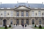 Les Archives Museum