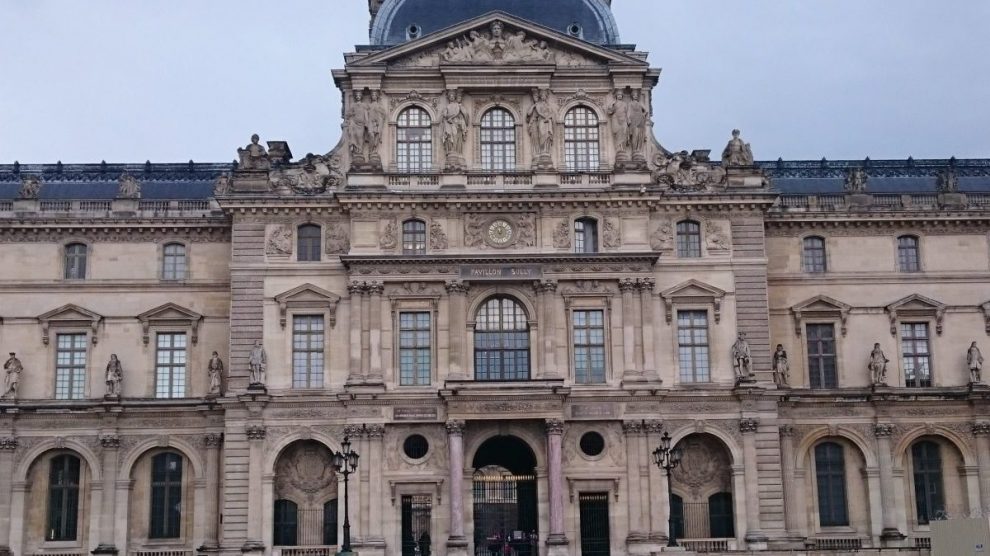 Louvre in the rain