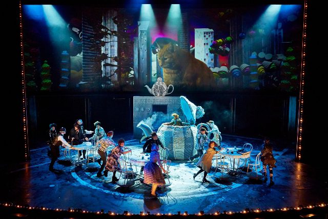 Photo Brinkhoff Mgenburg