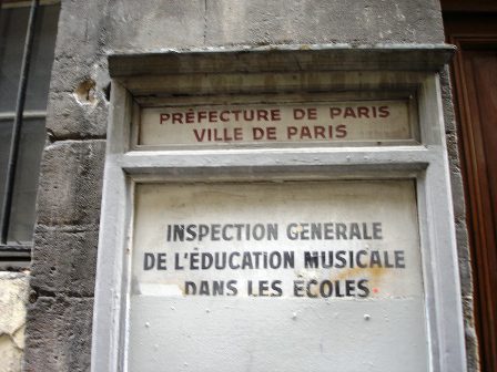 Paris sign