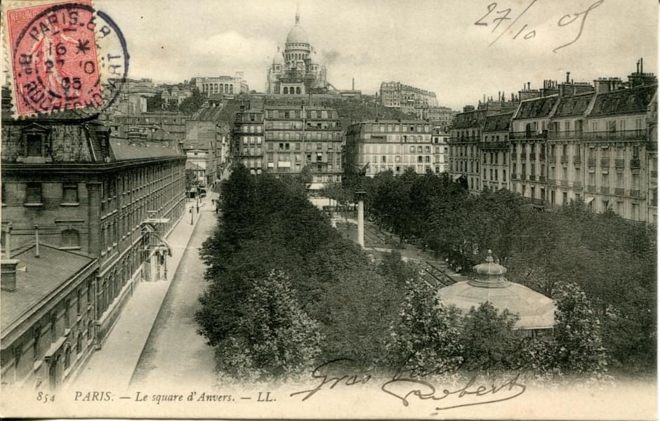 Historic postcard of Square d'Anvers