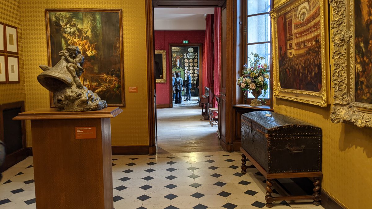 Maison de Victor Hugo - Place des Vosges ⋆ Secrets of Paris