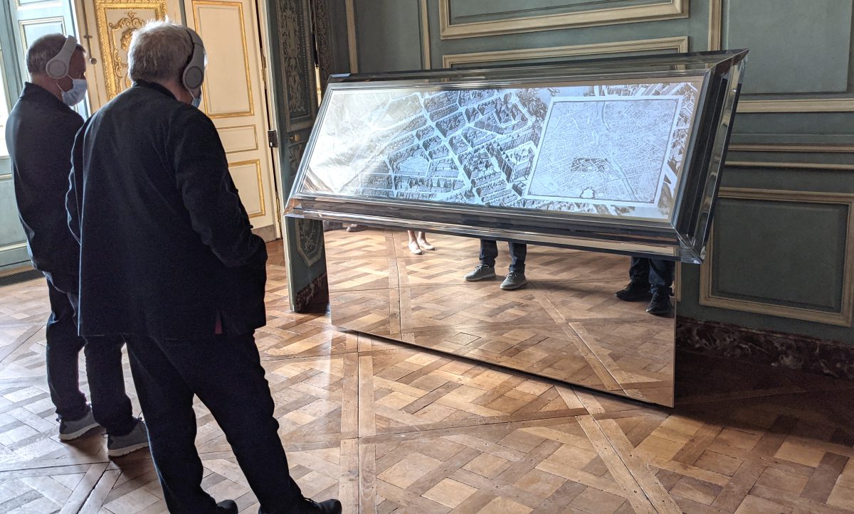 Screen showing history