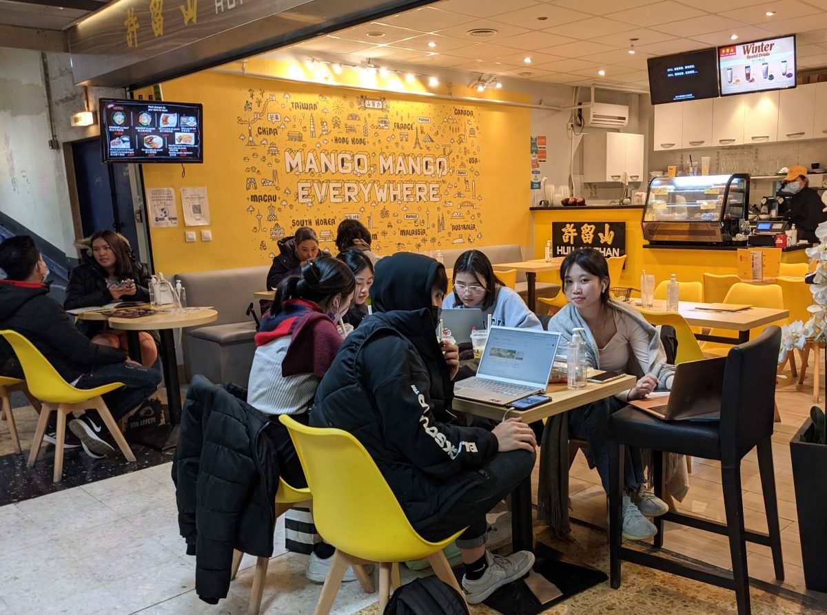 Teens drinking bubble tea