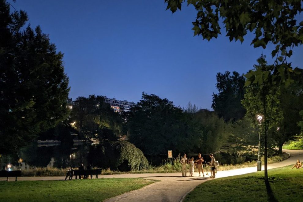 Parc Montsouris at night