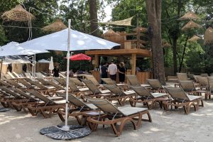 Beach Parisienne