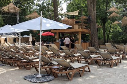 Beach Parisienne