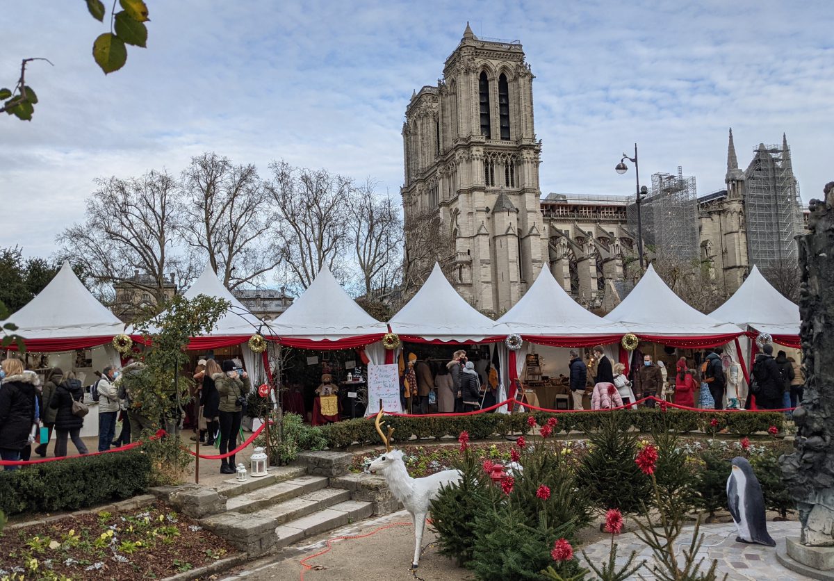 Notre Dame Christmas Market
