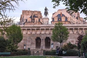 Square Vert-Galant