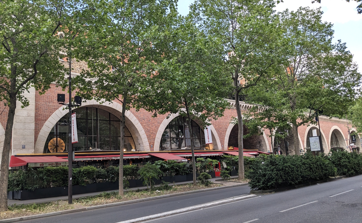 Brasserie at the Viaduc des Arts