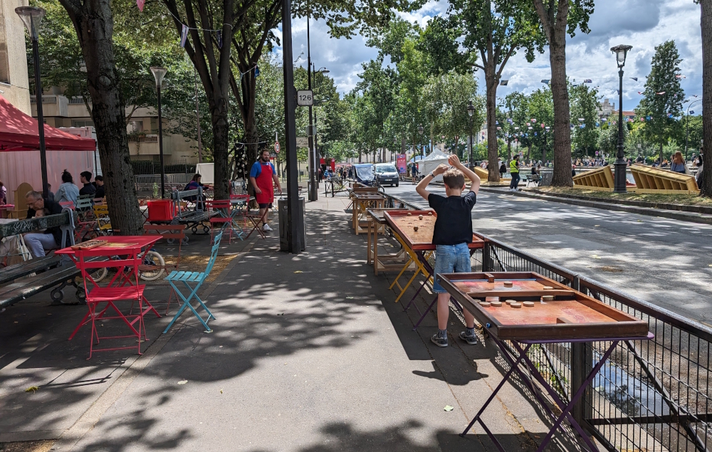 Game area for kids on Paris Plages Canal Saint Martin