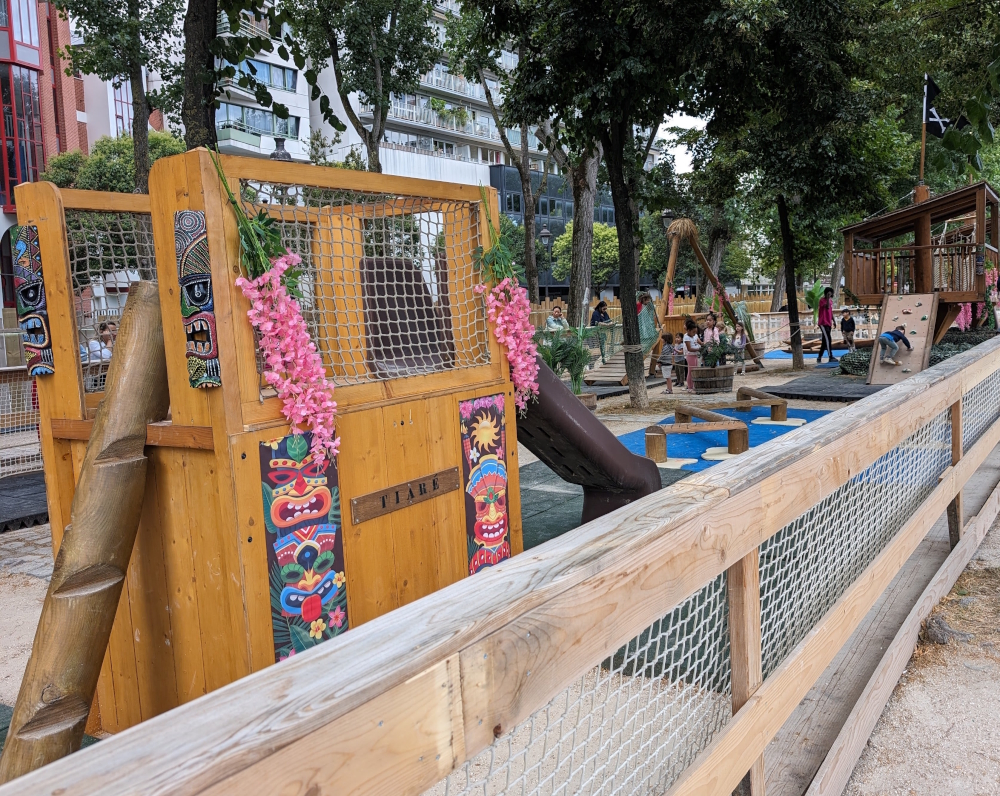 Kids' play area at Paris Plages - Bassin de la Villette