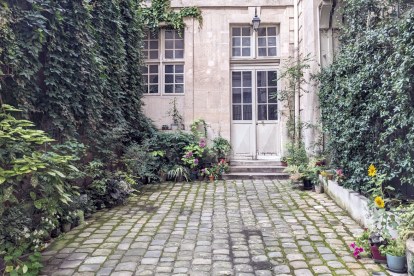 cobblestone passage