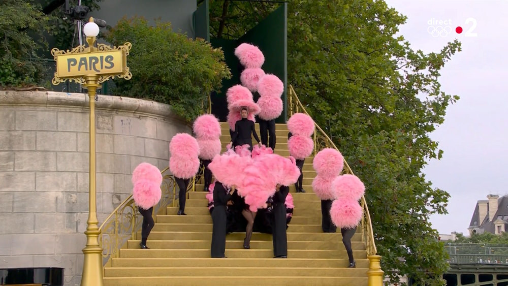 Peek a boo, you know who! 