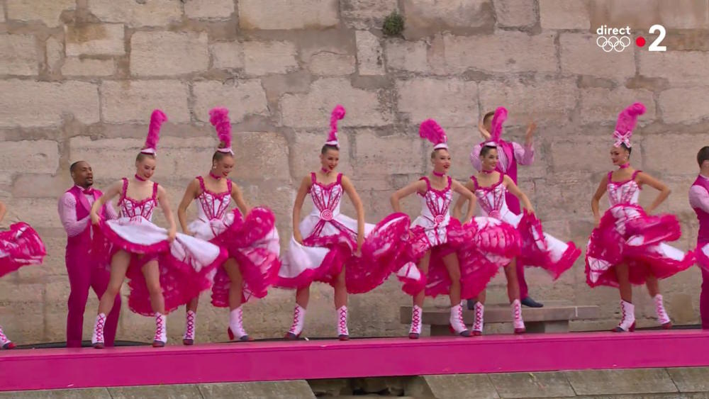 Dancers from the Moulin Rouge...in pink!