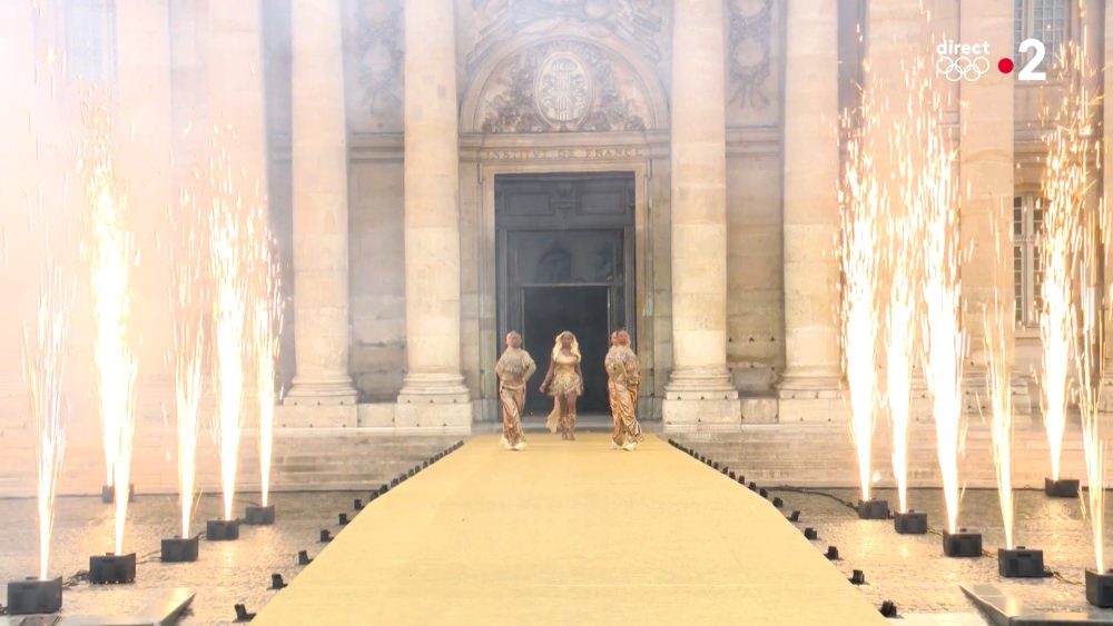 And look who struts out! 