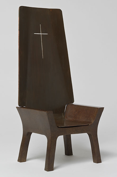 Press images of new liturgical furniture and objects.