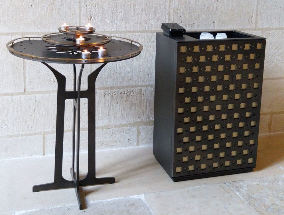 Press images of new liturgical furniture and objects.
