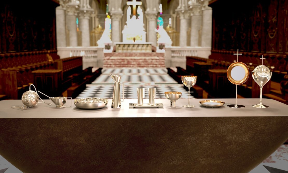 Press images of new liturgical furniture and objects.