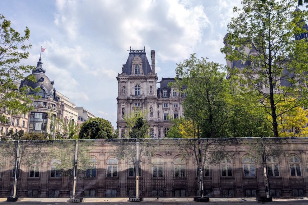 Hotel de Ville forest