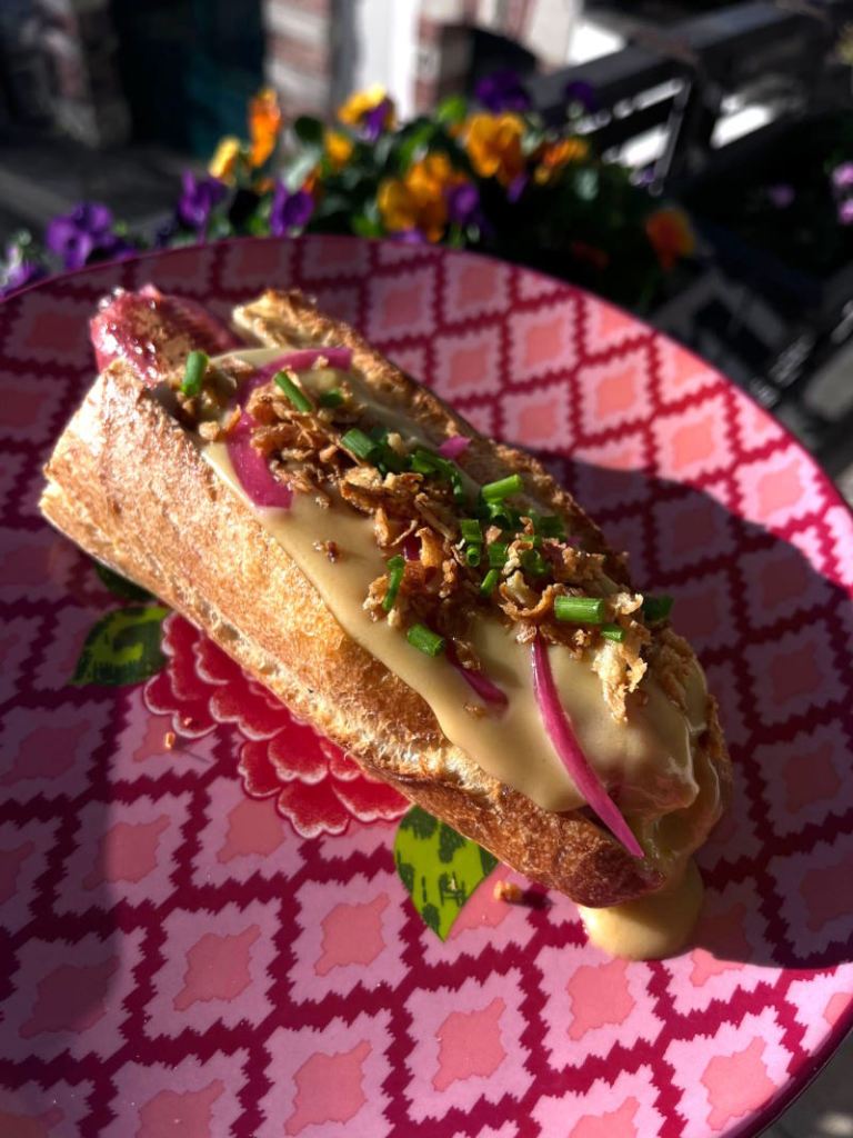 Vegan sandwich at the Noël Rebelle Vegan Market