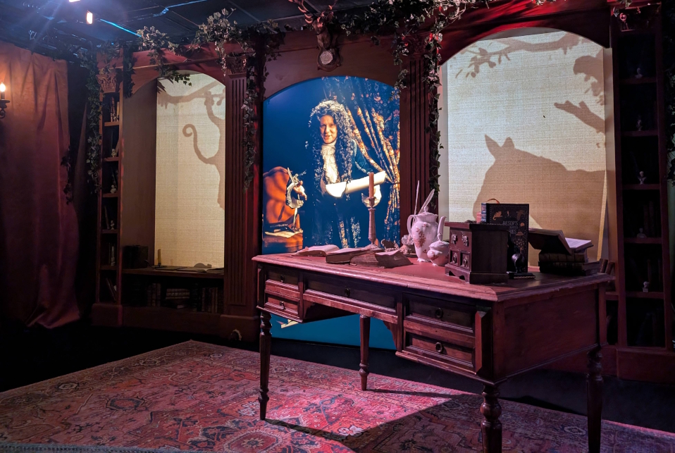 The journey begins in Jean de La Fontaine's bureau.